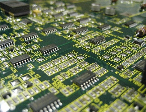 What’s The Difference Between Printed Circuit Board and Integrated Circuit Board?